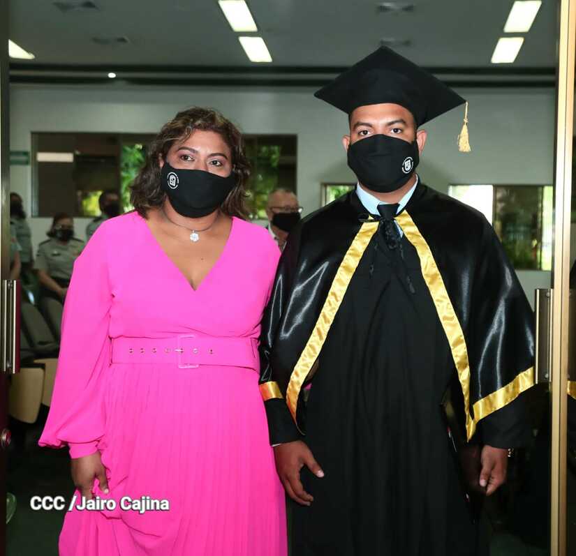 DOCTORES